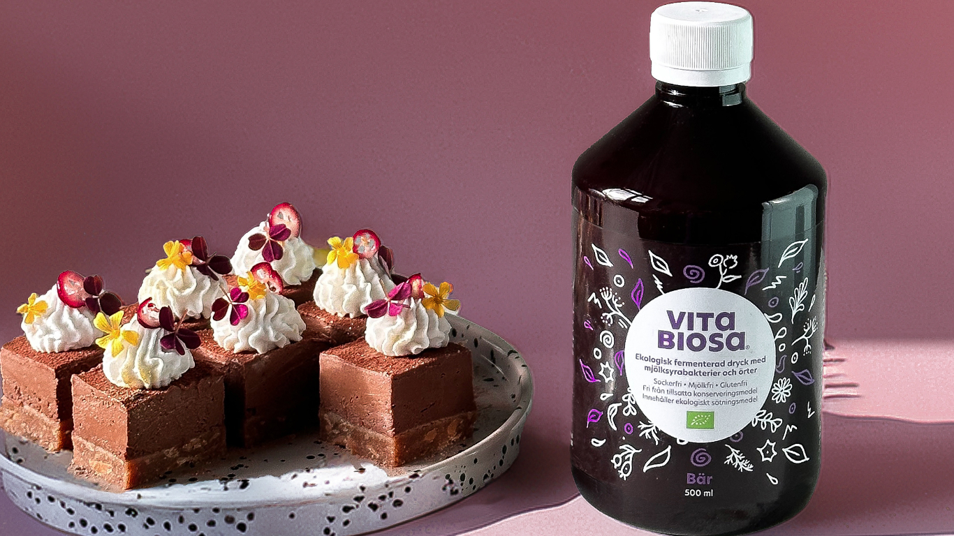 Raw Avocado and Chocolate Cake