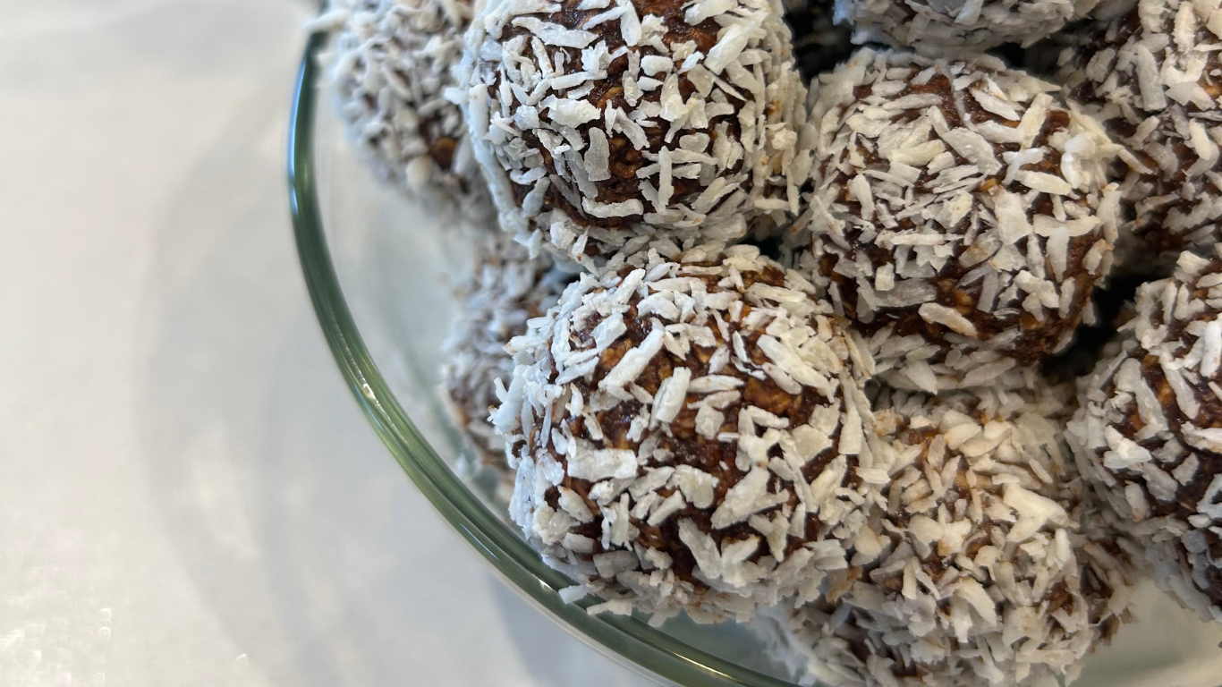 Chocolate oat bites